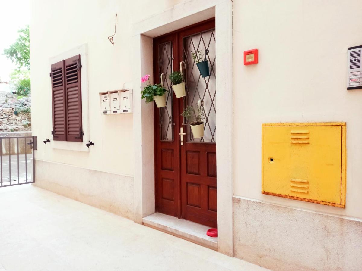 Apartment Atlantis Pula Ngoại thất bức ảnh