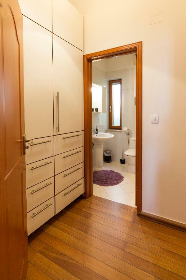 Apartment Atlantis Pula Ngoại thất bức ảnh